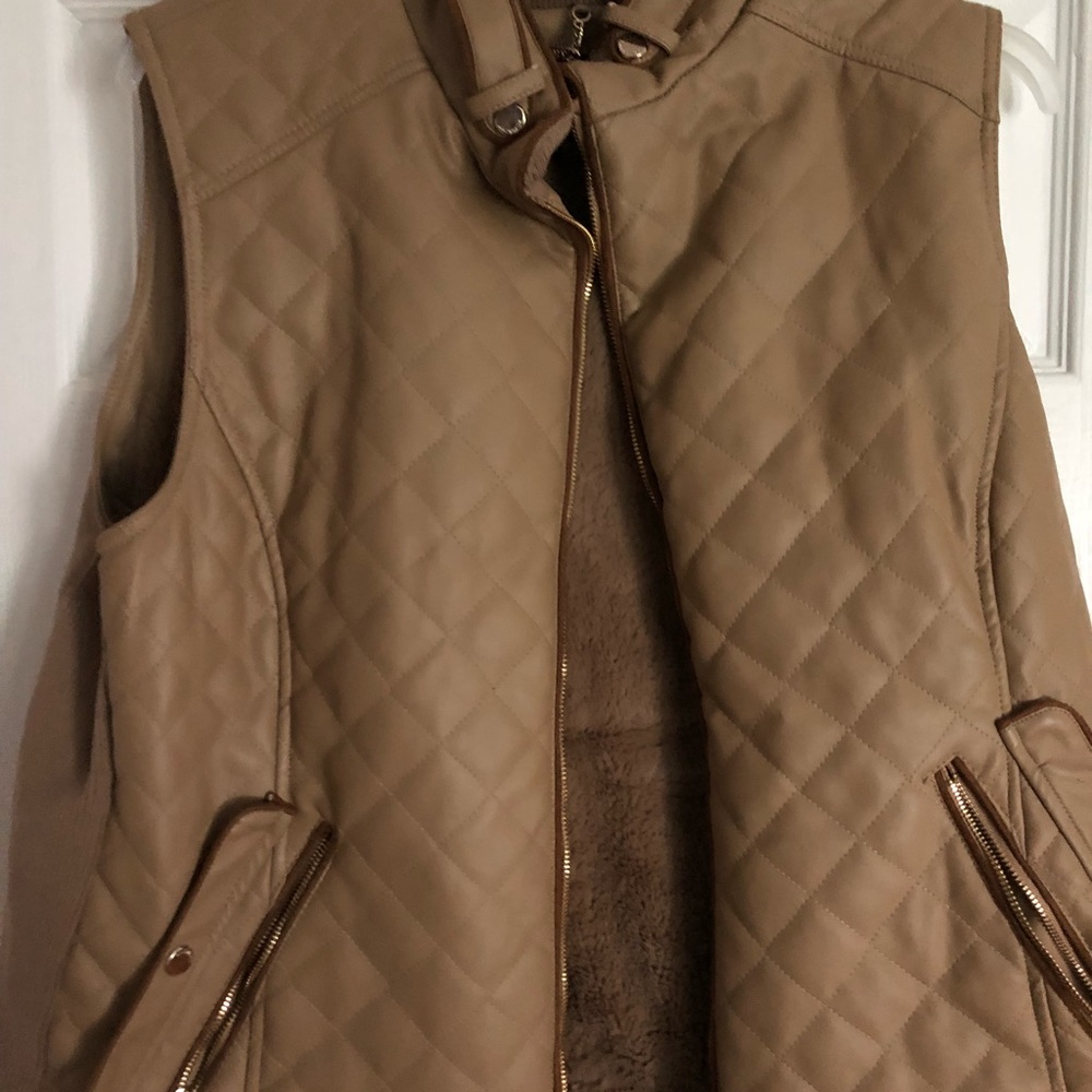 Jacket - Picture 3 of 8